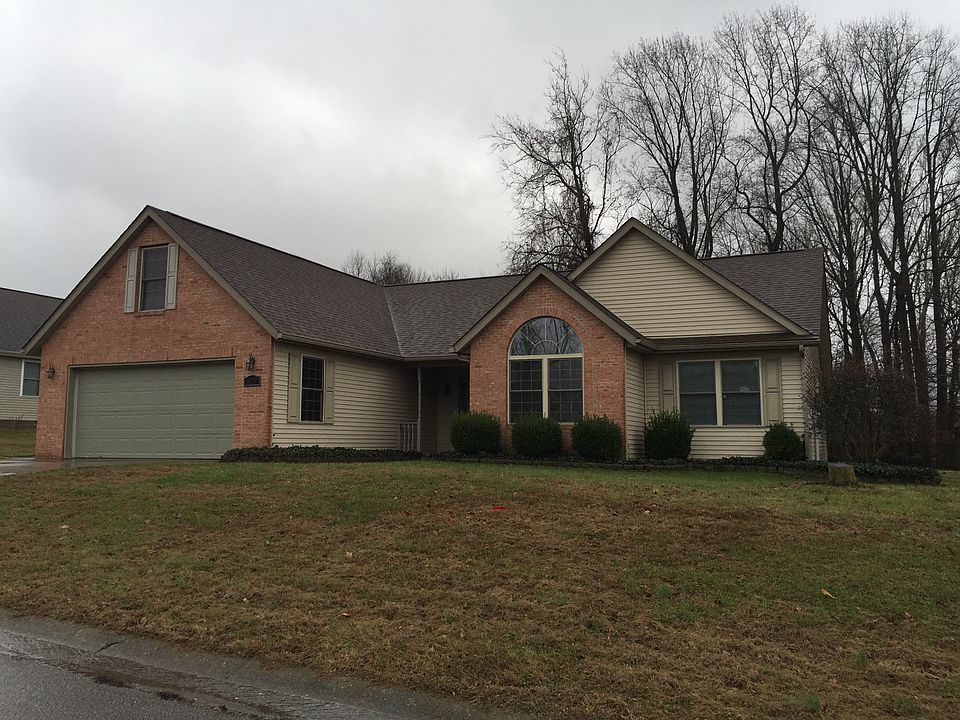 1st image of 820 Poplar Cove Dr