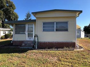 135 S Lake Dr, Leesburg, FL 34788