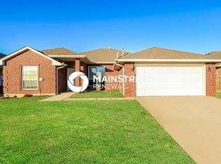2303 Blue Jay Dr, Edmond, OK 73012