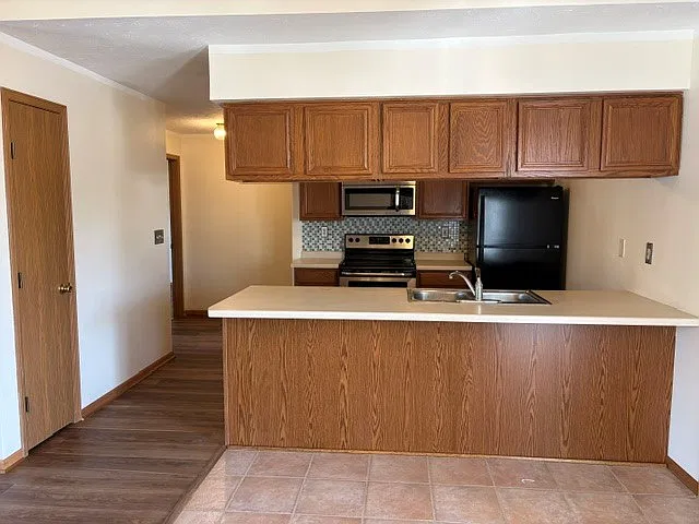 2 bed, 1156 sqft, $1,600 — Photo 1