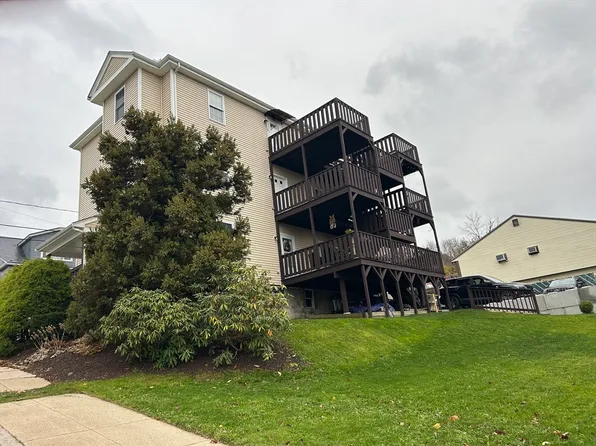 131 Stewart St #1-B, Fall River, MA 02720