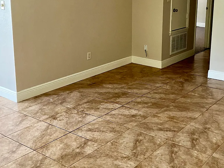 Entrance from living room to bedroom hallway
