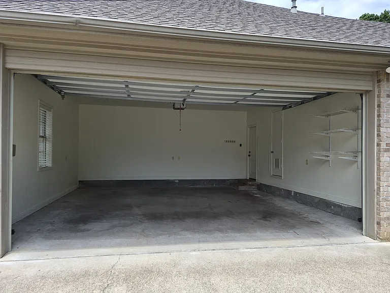 1103 Tiffany Ln — Photo 25
