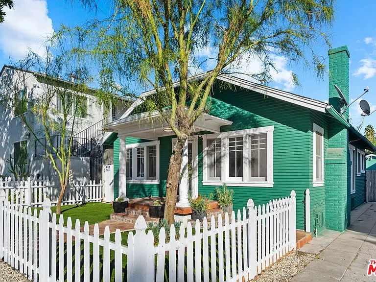 1224 N Ogden Dr — Photo 59