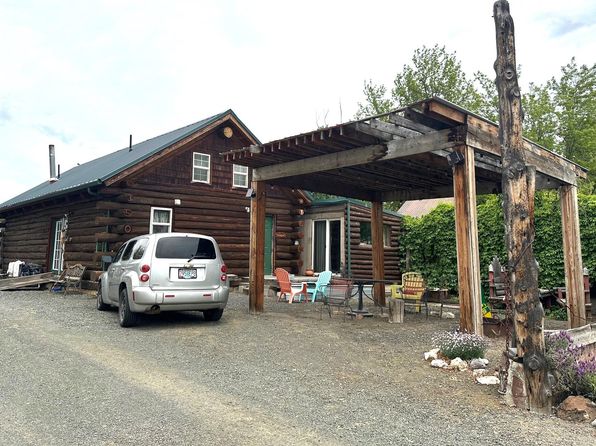 150 School House Dr, Dayville, OR 97825