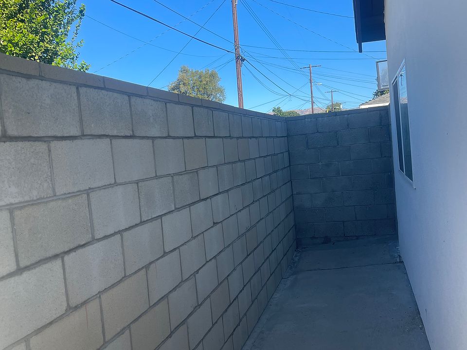 1st image of 8521 Tampa Ave #8523
