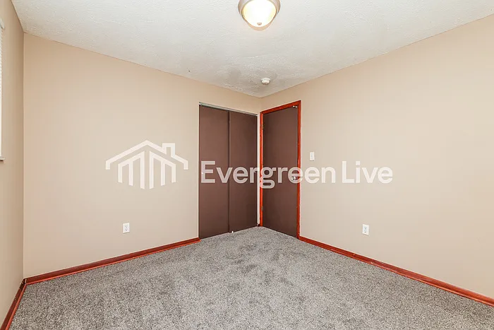 1101 Rossiter Dr — Photo 12