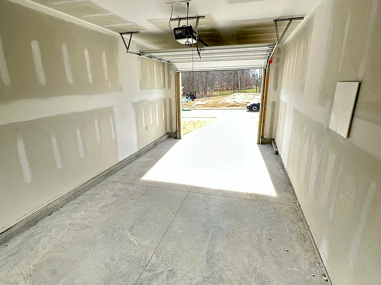 934 Liverpool Way #1 — Photo 16