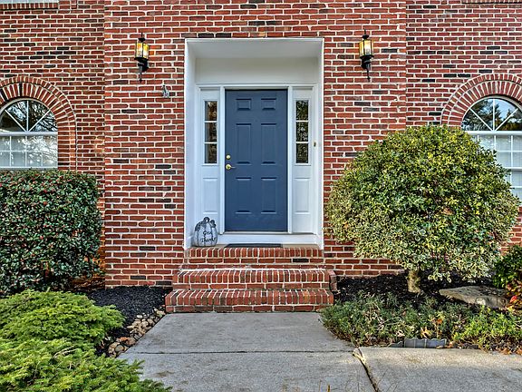 2nd image of 9219 Mirkwood Dr