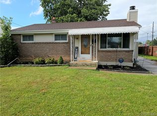 18 Harris Ct, Cheektowaga, NY 14225