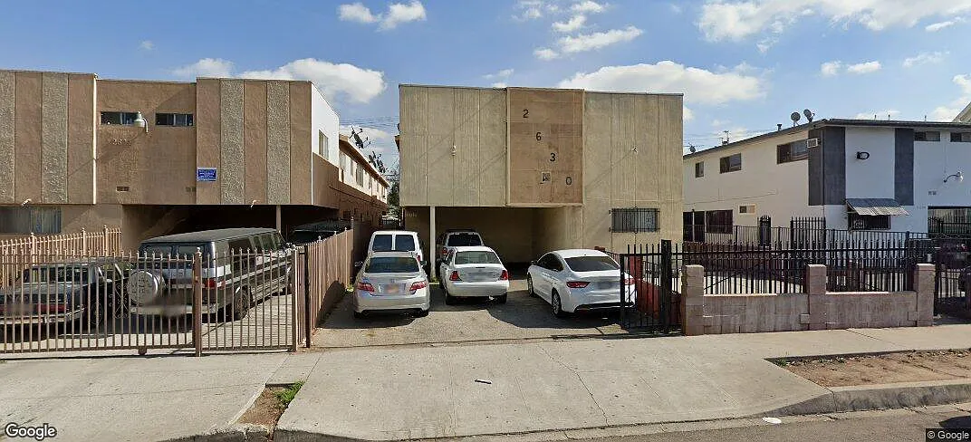 2630 S La Salle Ave — Photo 1