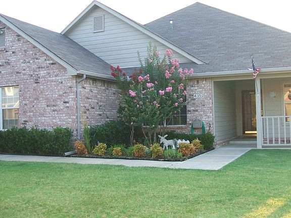 Lanscaped front garden
