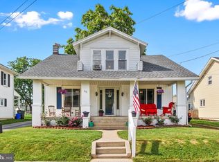 46 W High St, Windsor, PA 17366