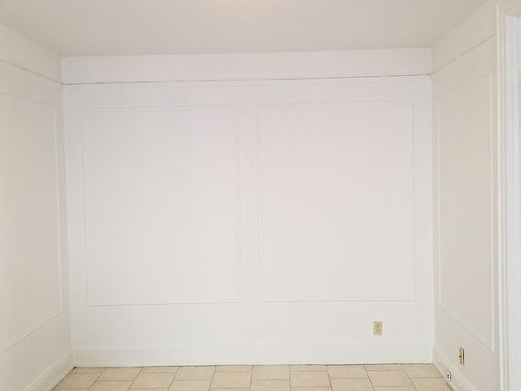 4th image of 3150 32nd St APT 2F