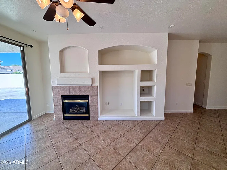 5606 W Saint Anne Ave — Photo 17
