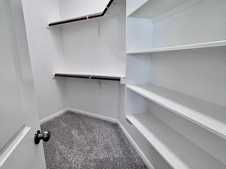 1753 Spence St — Photo 24