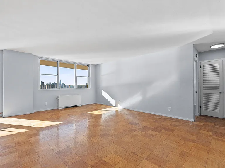 6040 Boulevard East #14F — Photo 16