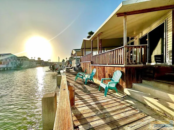 495 W Clam Cir, Port Isabel, TX 78578