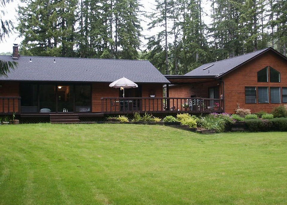 5 private acres with creek front