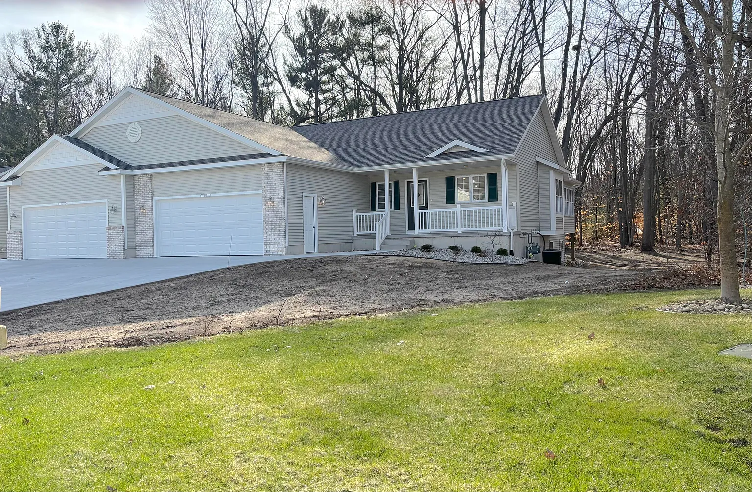 1515 W Addison Way photo 1