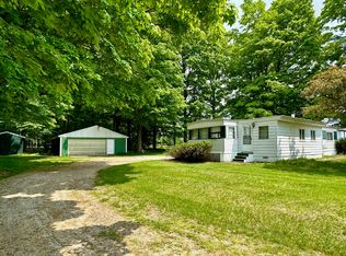 4481 S 154th Ave, Hesperia, MI 49421