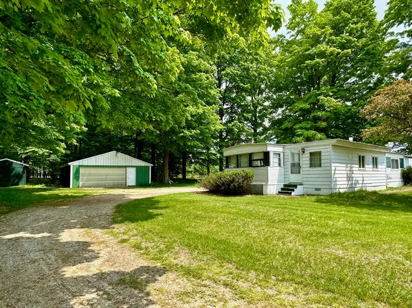 4481 S 154th Ave, Hesperia, MI 49421