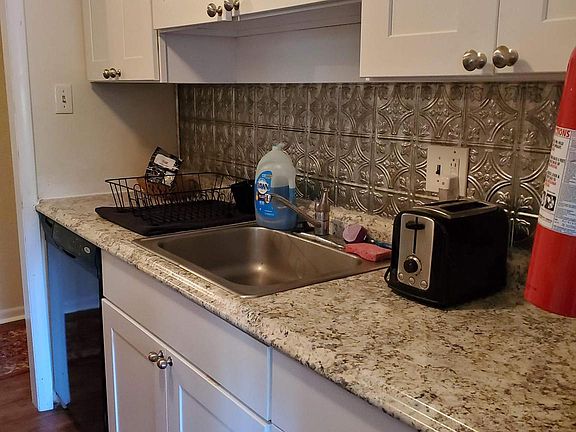 5th image of 21 Dougherty Blvd APT S1