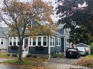 17 Coe St, Fairhaven, MA 02719