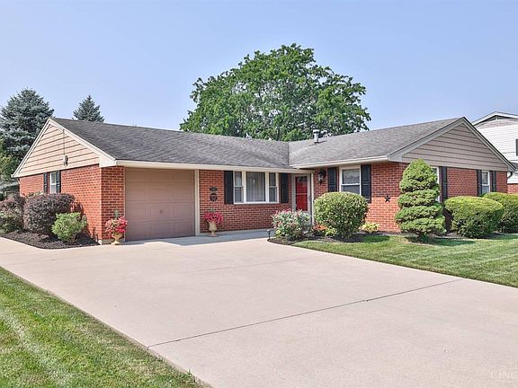 2nd image of 5483 Cleander Dr