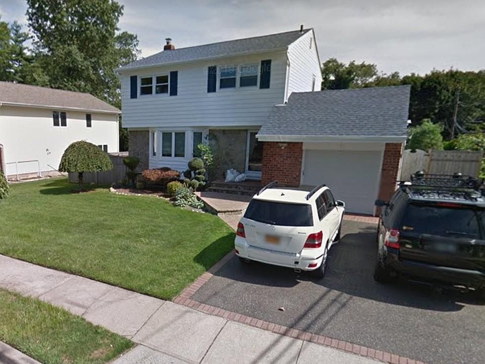 1st image of 116 Columbia Dr