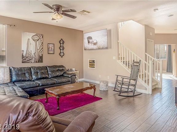 3rd image of 1926 Silver Crest Ct