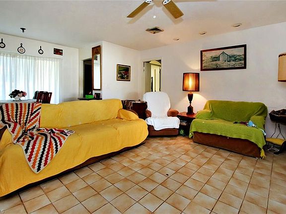 3rd image of 101 Little Grove Ln