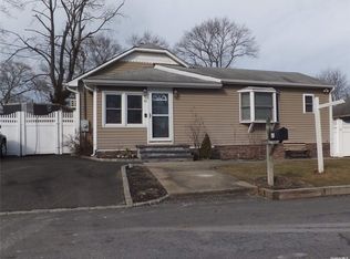 67 Weichers Ave Lake Ronkonkoma NY 11779 Zillow