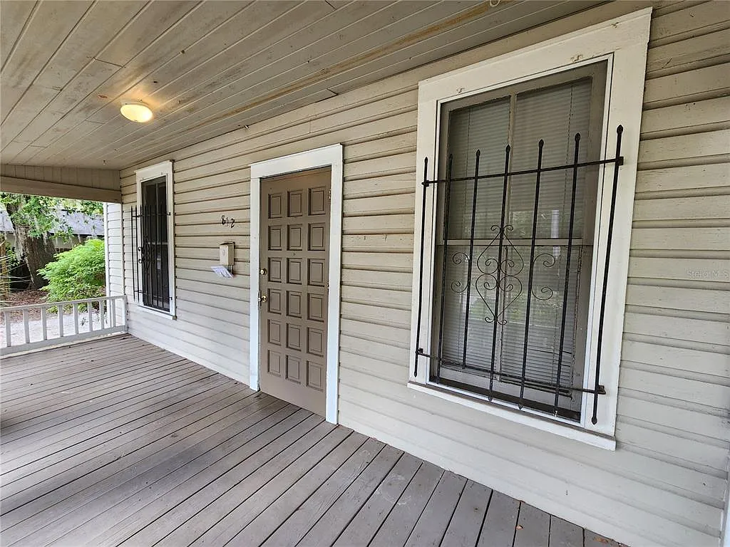 3 bed, 1.0 bath, 1146 sqft, $1,600 — Photo 3