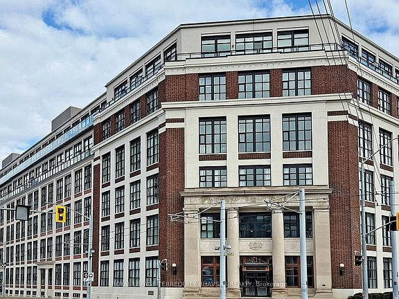 3rd image of 410 King St W #505