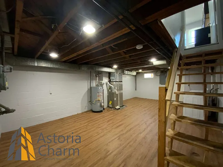 3392 Saint Benedict St — Photo 13