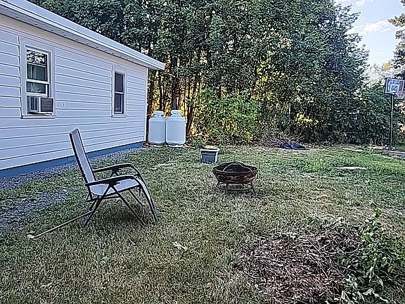 5th image of 265 Buck St