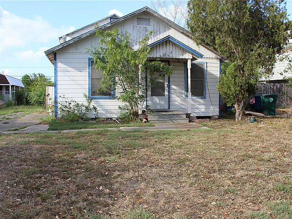 3rd image of 2542 Sacky Dr