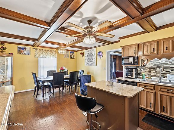 5th image of 8301 Siesta Way