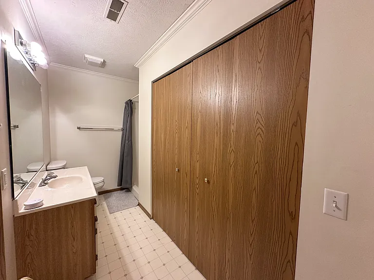 4427 Venetian Dr — Photo 12