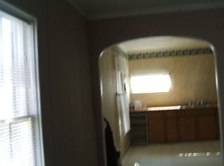 405 E Sibley St, Howell, MI 48843