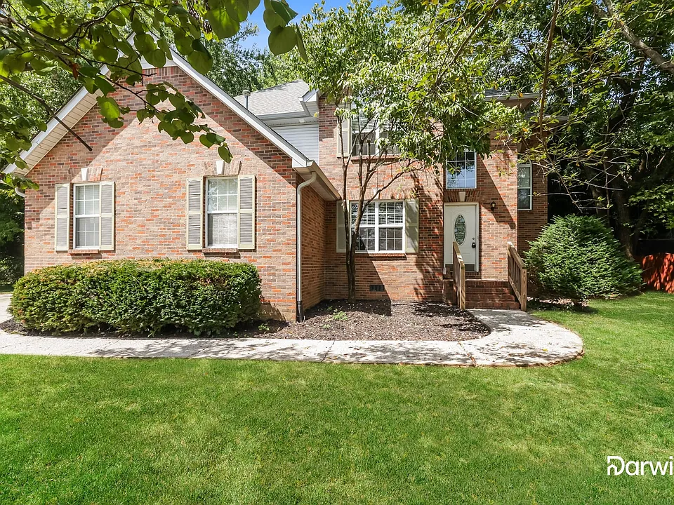 305 Castlemere Ct