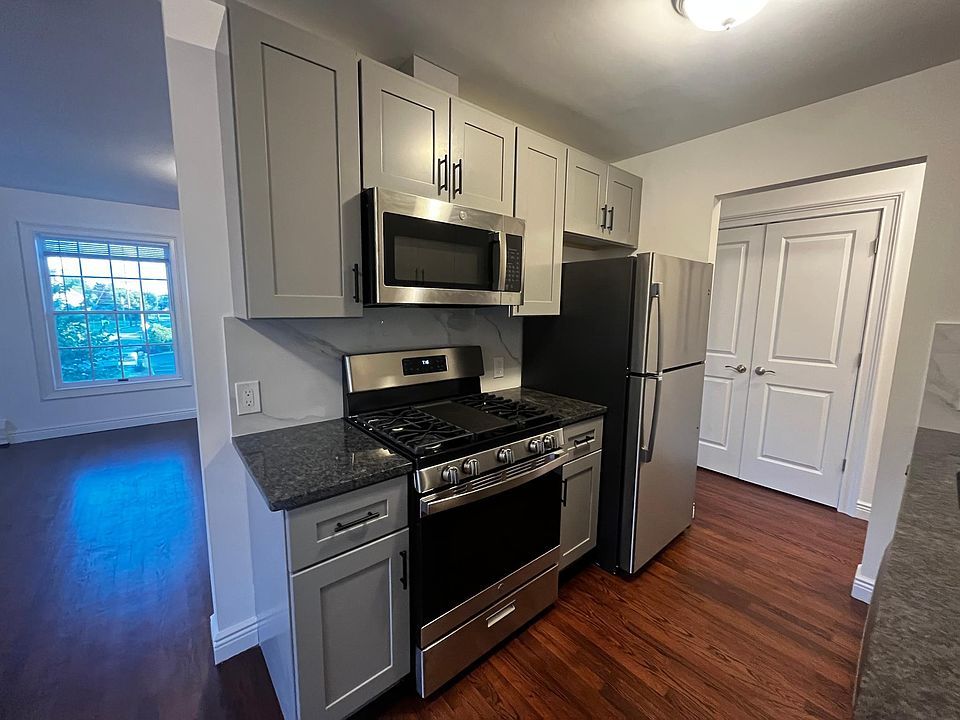 1st image of 93 Fairview Ave