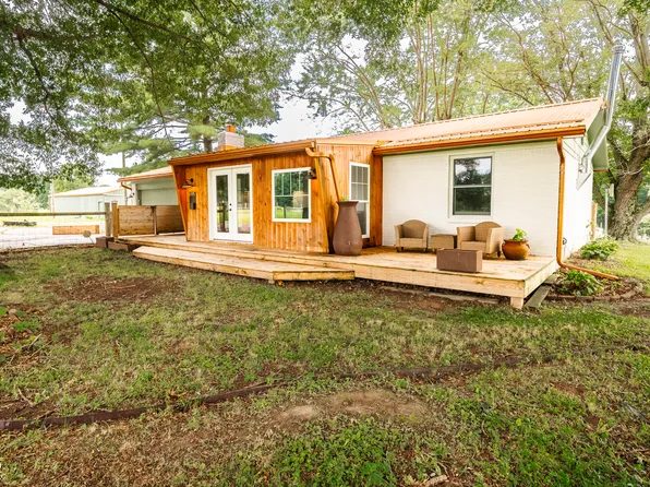 6195 Vilas Rd, Spencer, IN 47460