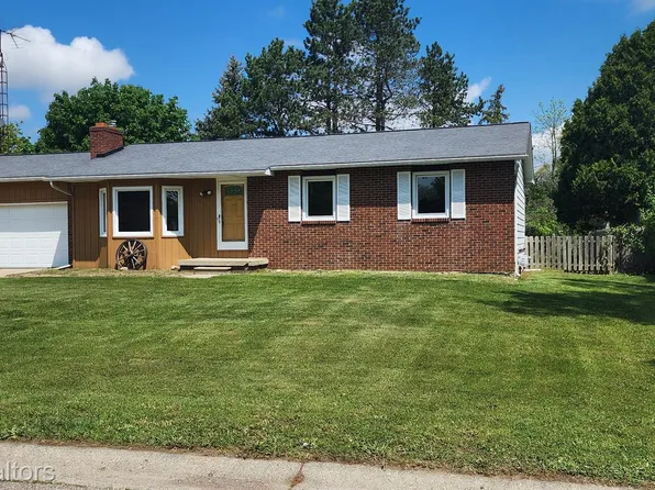 9272 Elaine Dr, Swartz Creek, MI 48473