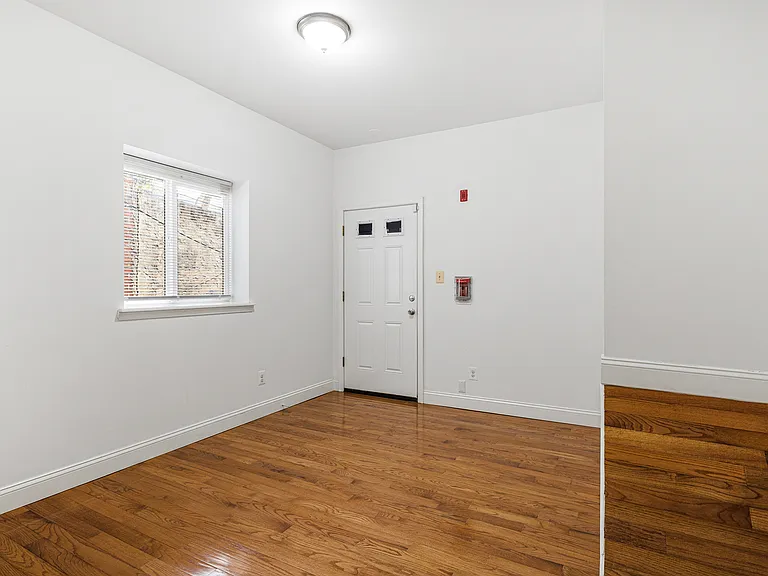 1231 W Allegheny Ave #1 — Photo 9