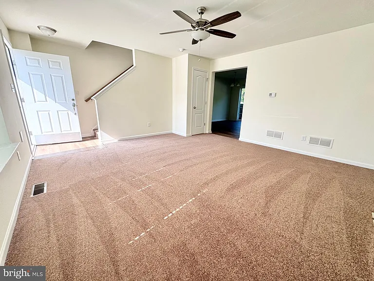 120 Salerno Dr — Photo 3