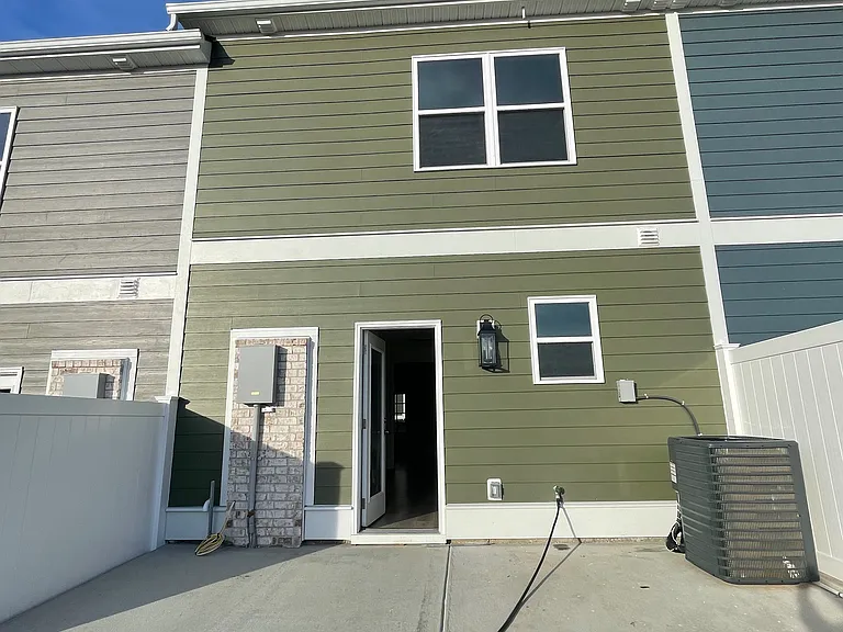 153 Bess Blvd — Photo 26
