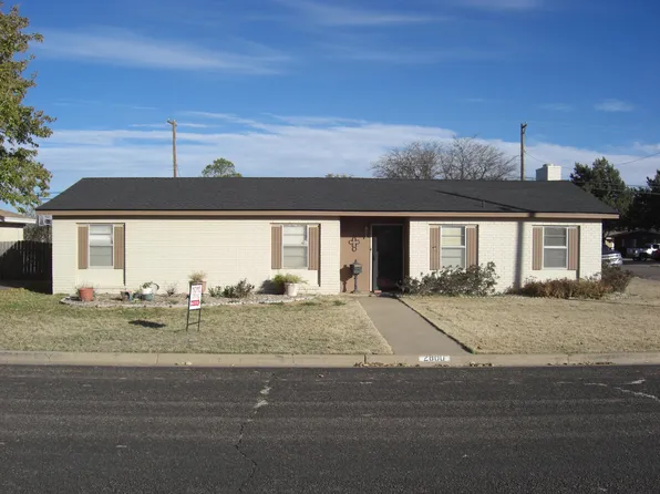 2800 W 21st St, Plainview, TX 79072