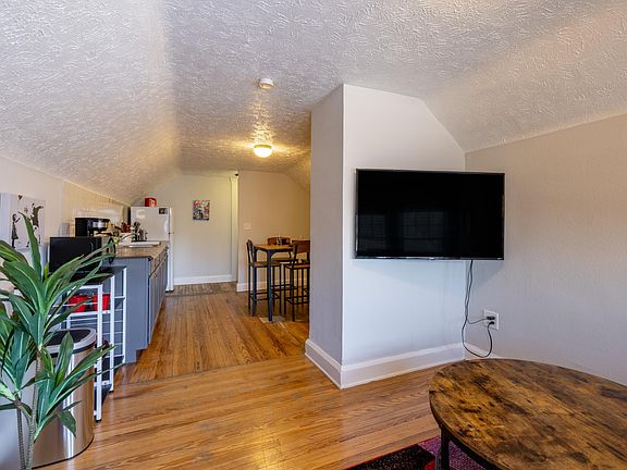 2nd image of 2257 Rexwood Rd #3